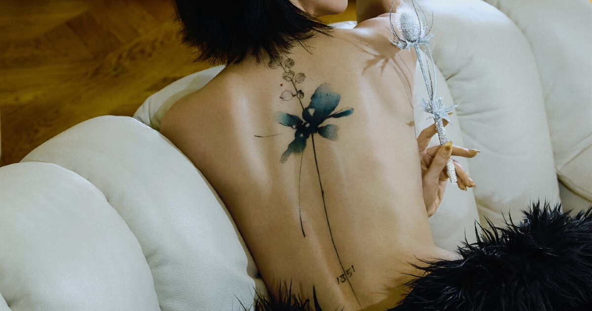 Actress Faces Massive Backlash After Revealing Tattoo缩略图