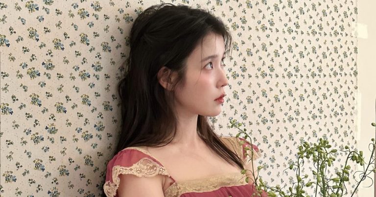 IU’s Bestie Expresses Concern For Her Love Life And Dating Style缩略图