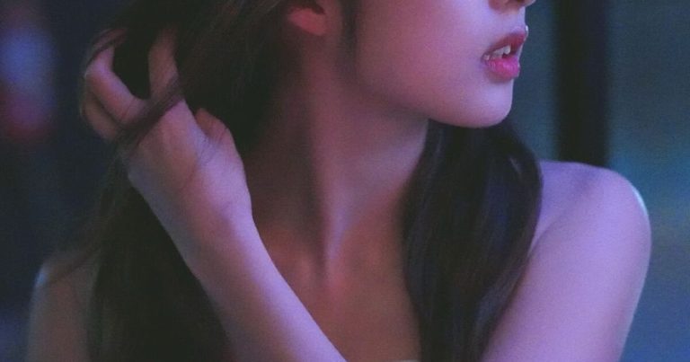 Beloved Actress’s Bold Braless Look Creates Buzz缩略图