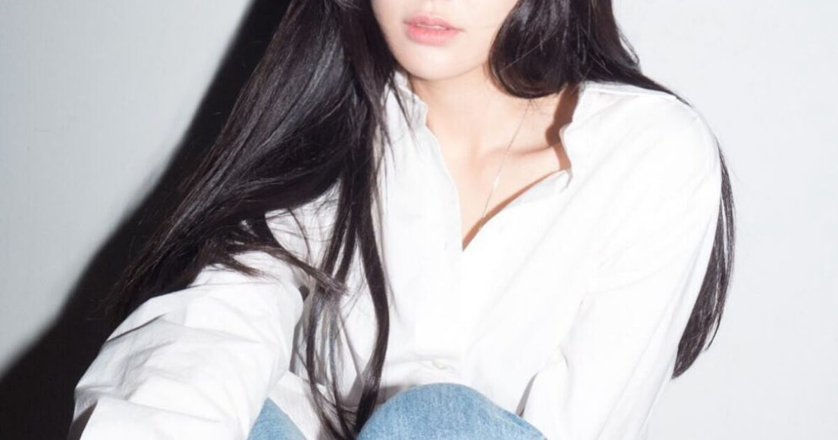 Female K-Pop Idol Gets Hit On By Every Boy Group缩略图