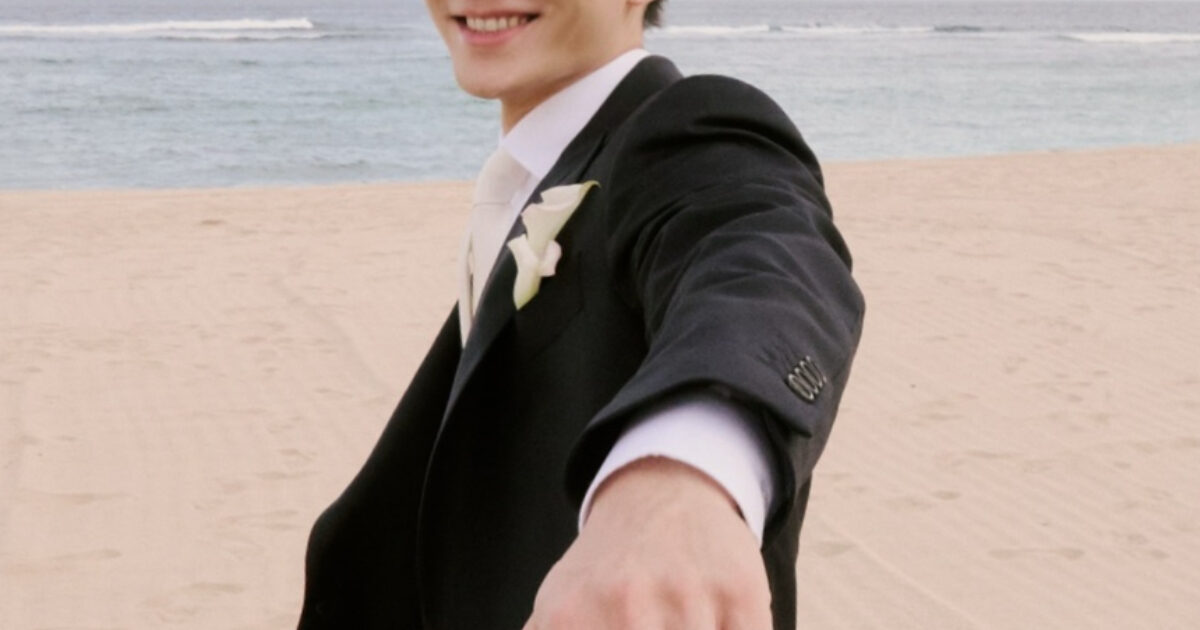 Newlywed Actor Reveals How He Won Over His K-Pop Idol Wife 10 Years Younger缩略图