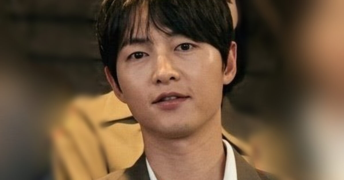 Song Joong Ki And Wife Spotted Attending An Event Together For The First Time Since Their Marriage缩略图