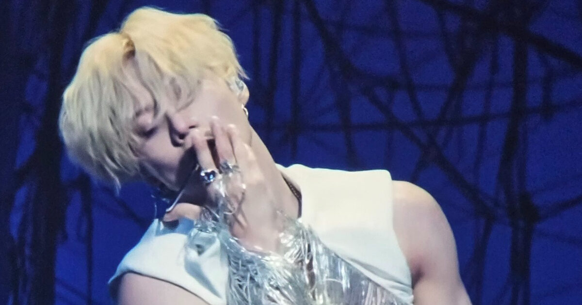 SHINee Taemin’s “Coachella” Outfit Sparks Massive Reactions缩略图