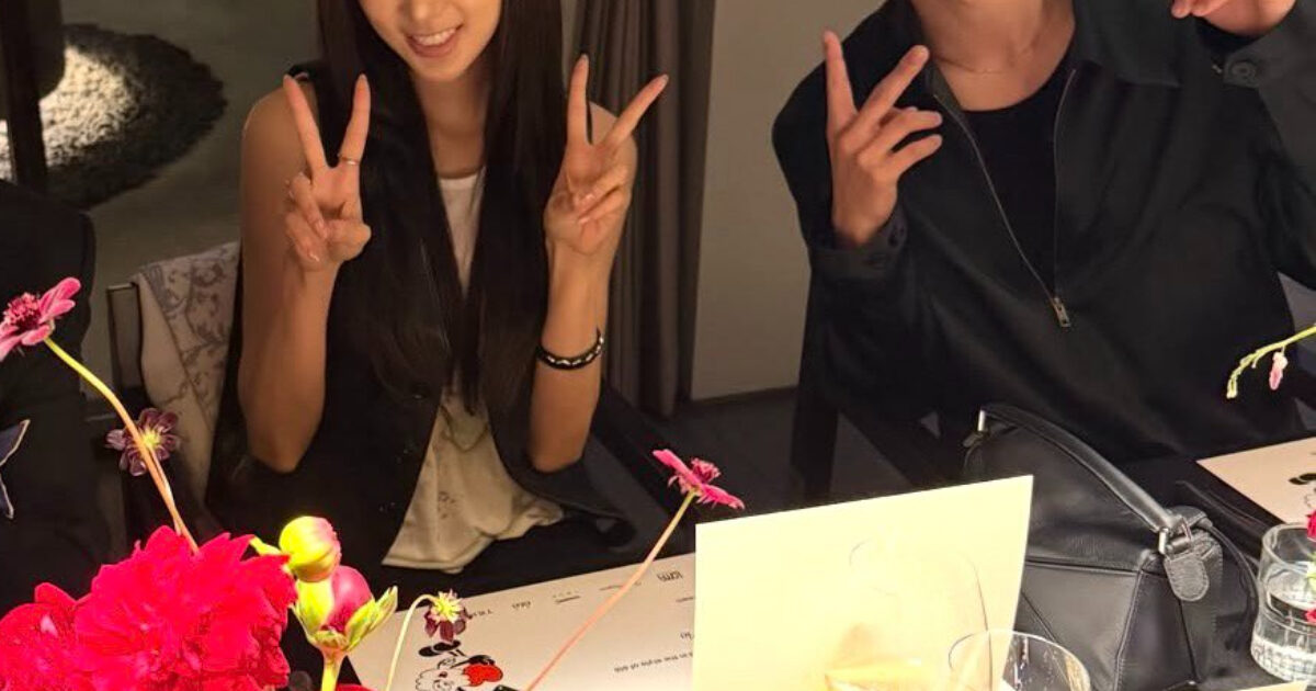Two SM Idols Spotted Together, Reigniting Past Dating Rumors缩略图