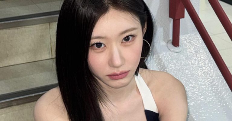 ITZY Chaeryeong Stuns With Glamorous Body Figure缩略图