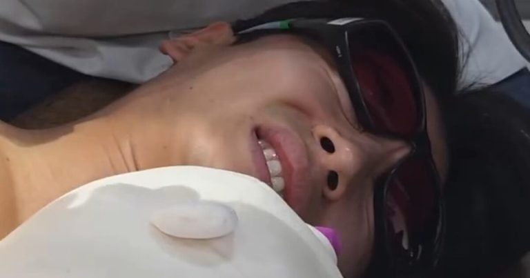 Korean Star Gets Real On The Long-Term Pain Of Tattoo Removal缩略图