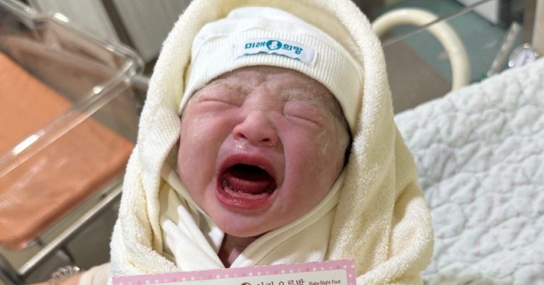 Korean Star Gives Birth To Adorable Baby Daughter缩略图