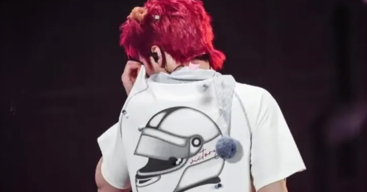 Top Male Idol Breaks Down On Stage Amid Messy Family Conflict缩略图
