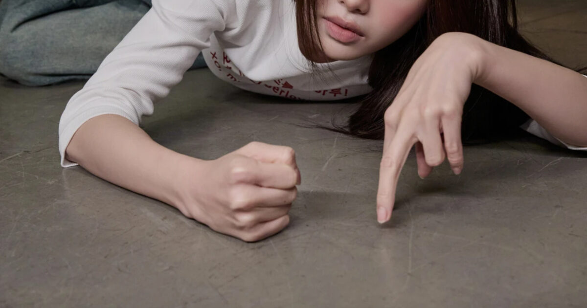 Popular Singer Goes Viral After Directly Clapping Back At Malicious Comments缩略图