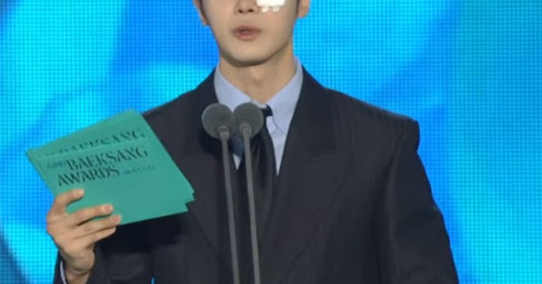 Controversial Actor’s Unexpected Appearance At Awards Ceremony Triggers Massive Backlash缩略图