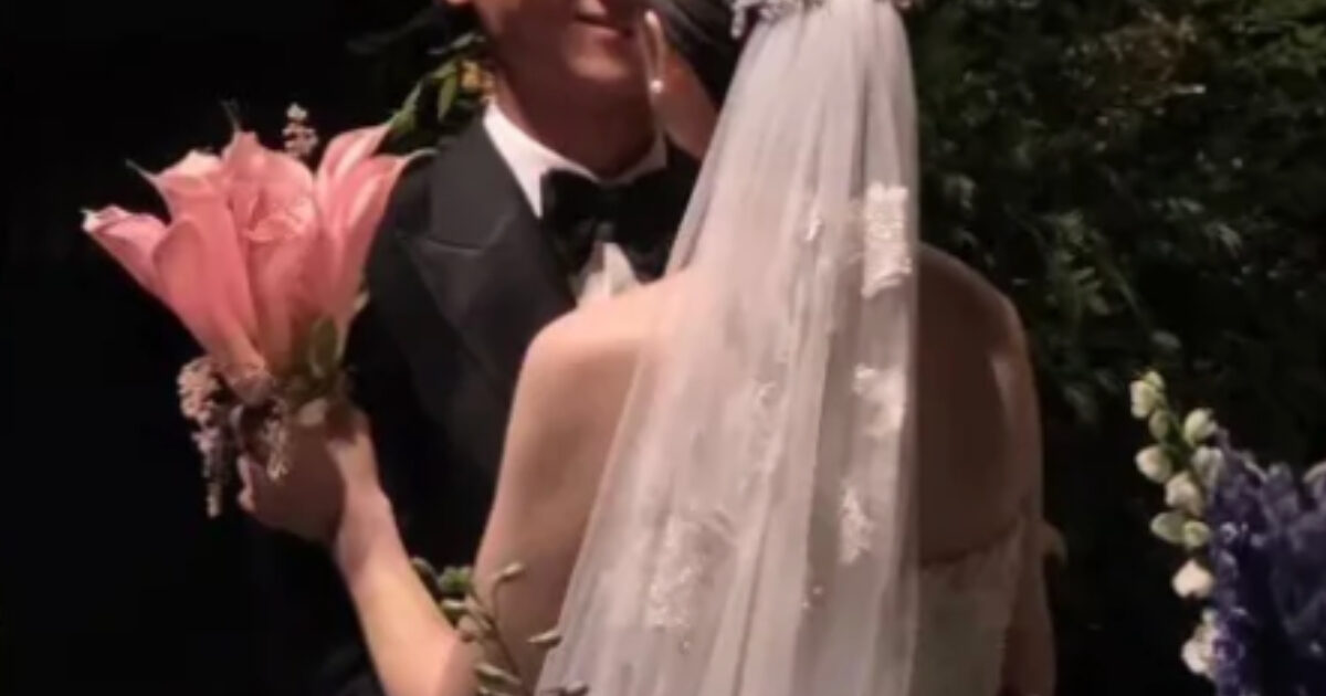“Not Gay!” YouTuber-Turned-Actor Ties The Knot With Non-Celeb Girlfriend缩略图