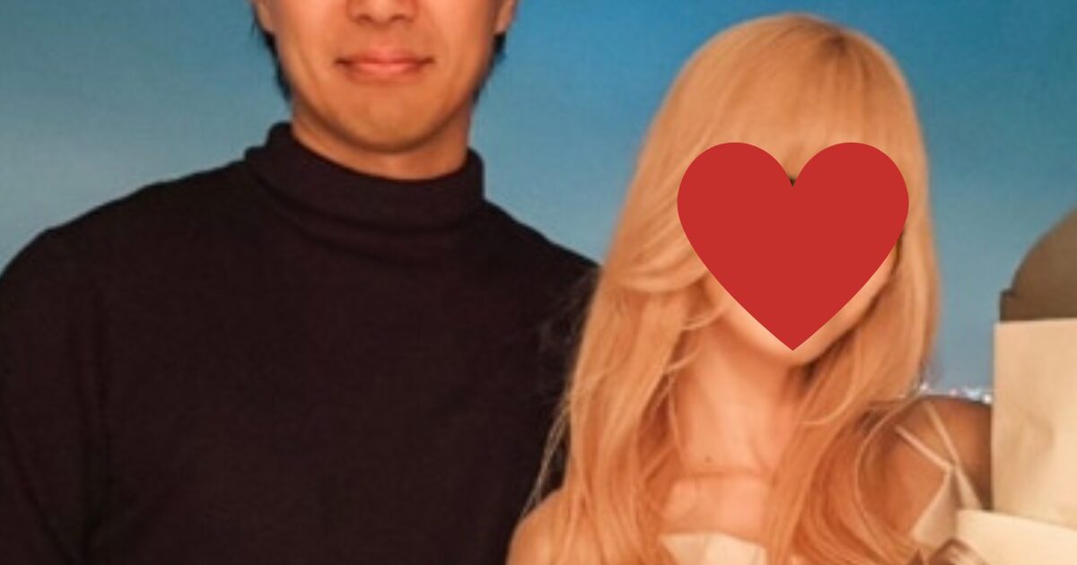 Popular Soloist Marries Longtime Music Collaborator缩略图