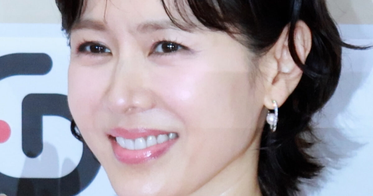Son Ye Jin’s “Tacky” Look Has Fans Asking If She’s Being “Sabotaged”缩略图
