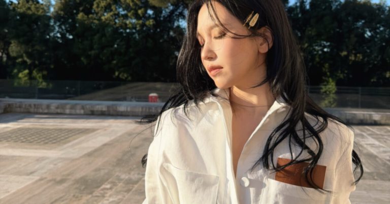 TWICE’s Mina Draws Attention With Her Unreal Legs And Beauty缩略图