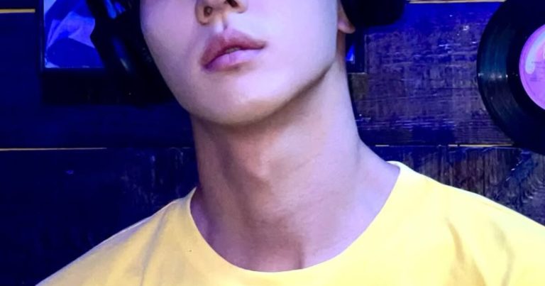 The Male Idol Unashamed Of Only Selling 9 Albums缩略图