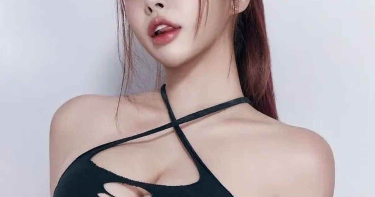 Streamer-Turned-Model Says She Makes A Jaw-Dropping Amount Each Month “With Her Boobs”缩略图