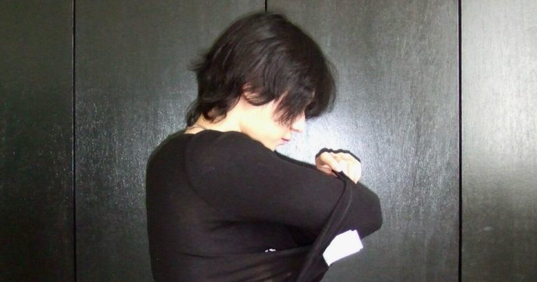 K-Pop Idol Surprises With Sudden Retirement Plans缩略图
