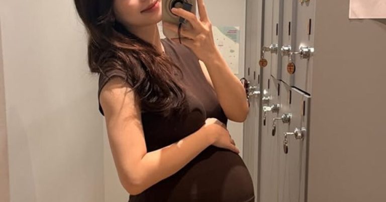 Beloved Reality Dating Show Cast Member Surprises With Huge Baby Bump缩略图