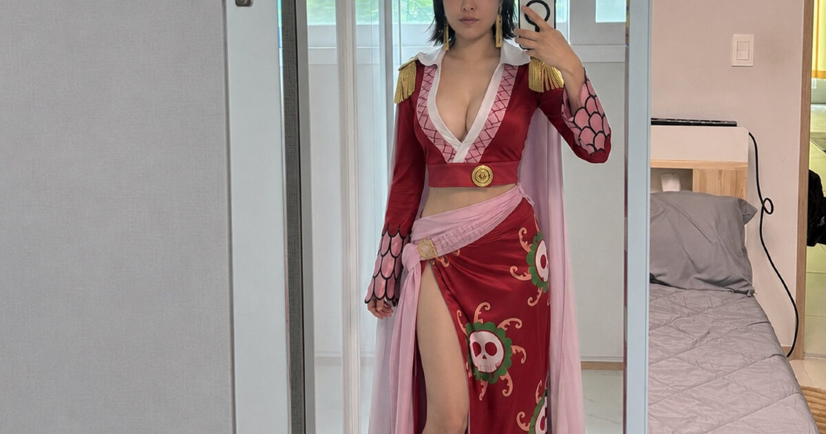 Korean Star Shows Off Voluptuous Body Following Boob Job缩略图