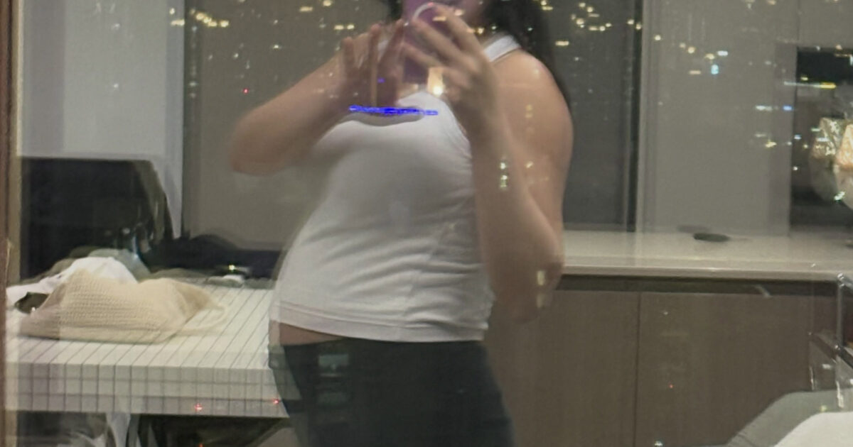 Idol-Turned-Actress Shows Off Baby Bump And Ultrasound Images Of Her Premarital Pregnancy缩略图
