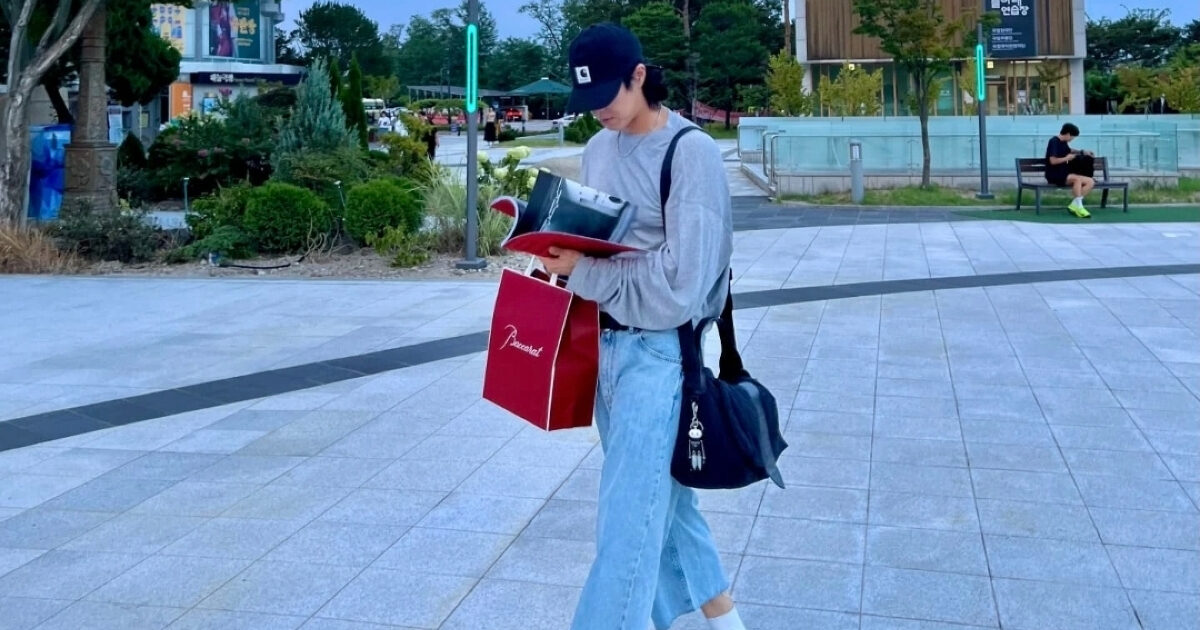Top K-Pop Idol Confesses To Sleeping On The Streets During His Trainee Days缩略图