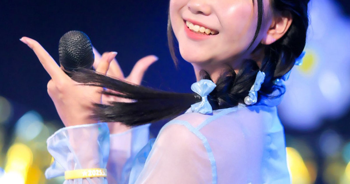 14-Year-Old Idol Repeatedly Asked To Pose Sexually At Photo Session 缩略图