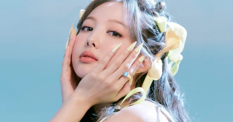 TWICE’s Nayeon Rumored To Leave JYP Entertainment 缩略图