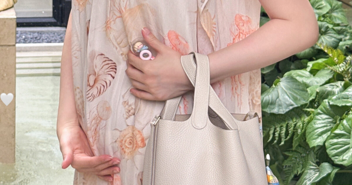 K-Pop Idol And Actress Couple’s Unborn Baby Is Already Living The Luxury Life缩略图