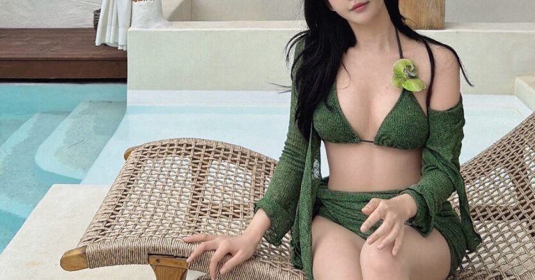 Girl Group Idol Sparks Jealousy With Flawless Figure缩略图