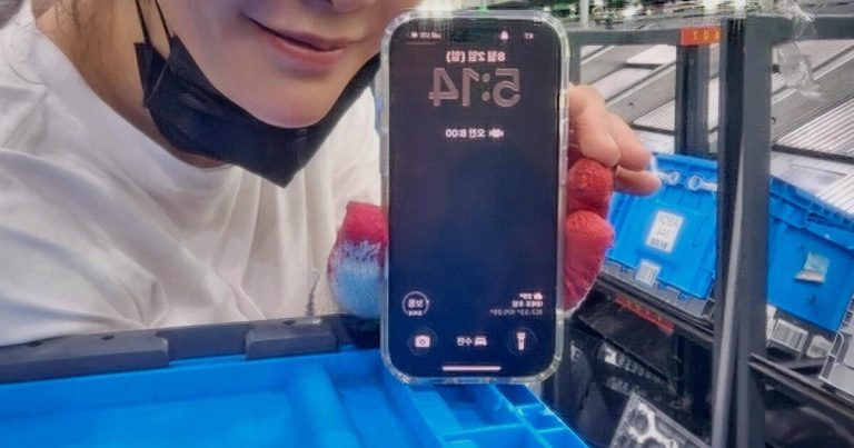 Korean Actress Shares Glimpse Of Working Graveyard Shift At Logistics Center缩略图
