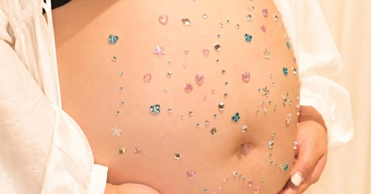 Korean Star Gains Attention For Zero-Cost Maternity Photos缩略图