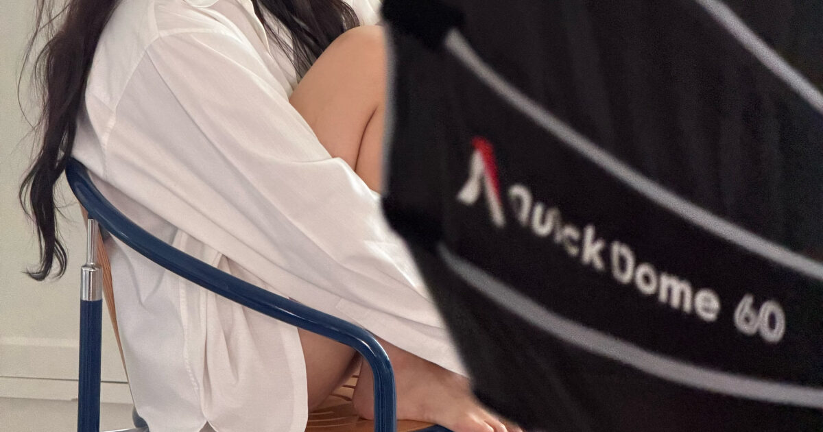 Female K-Pop Idol Slays With The No Pants Look缩略图