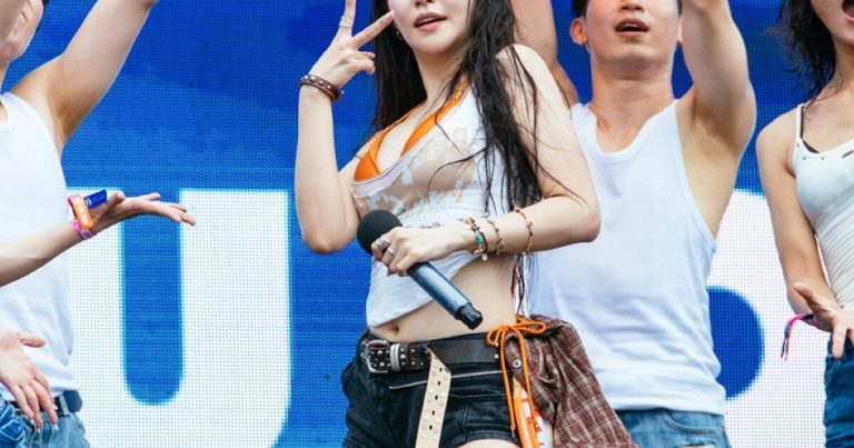 K-Pop Idol’s “Waterbomb” Performance Gets Heavily Criticized缩略图