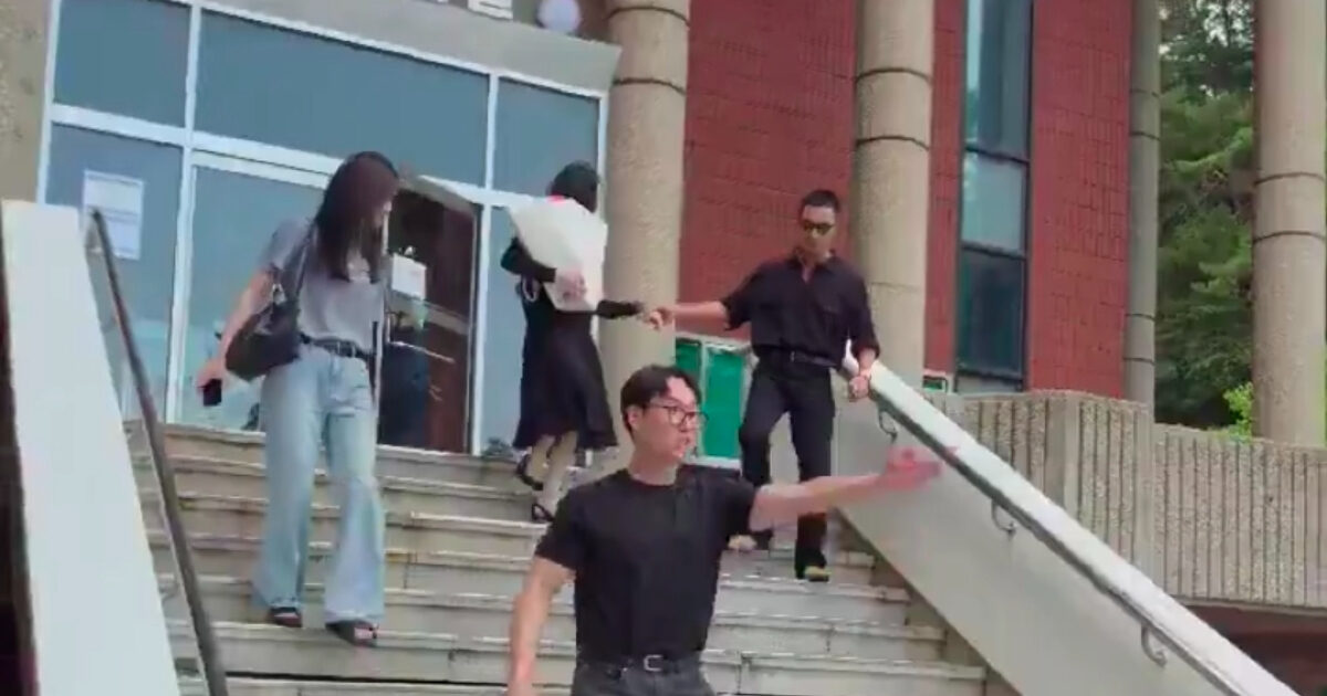 Girls’ Generation’s Tiffany And Byun Yo Han Finally Get Spotted Together Since Marriage缩略图