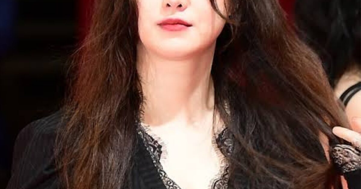 Controversial Actress Lets Out Her Secret Job In The Music Industry缩略图