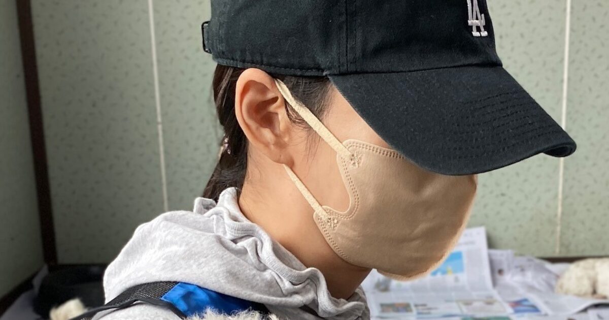 Beloved Idol-Actress Discloses Worsening Health Condition After Being Seen Shaking On Camera缩略图