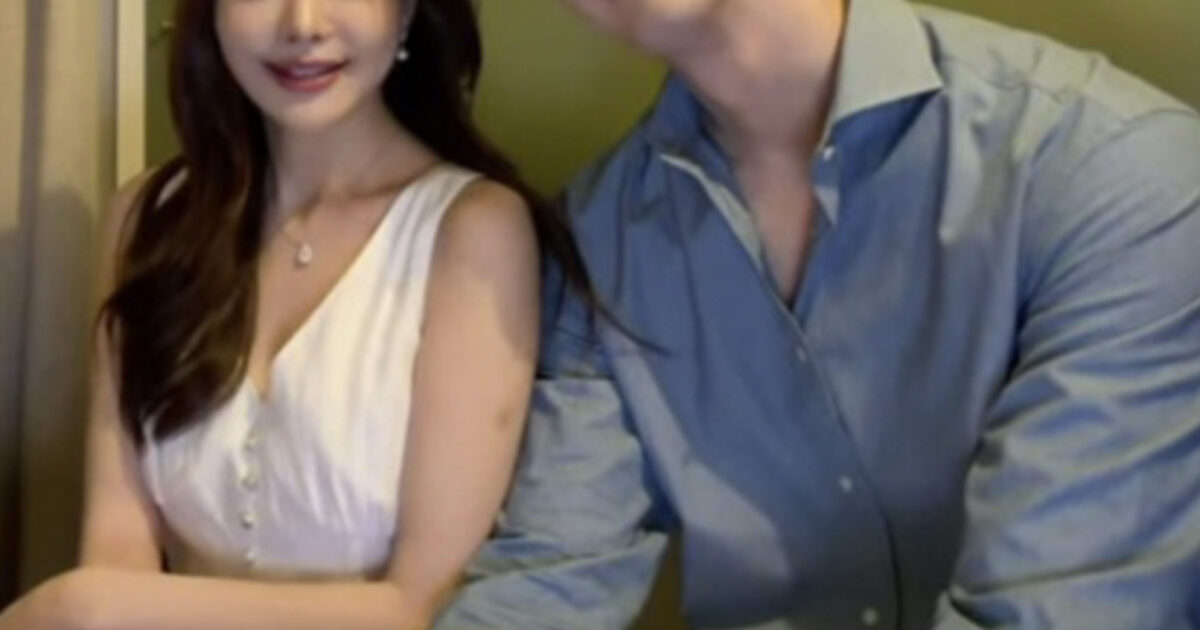 Popular Celebrity Reveals Details Of Her New Relationship Following Divorce缩略图