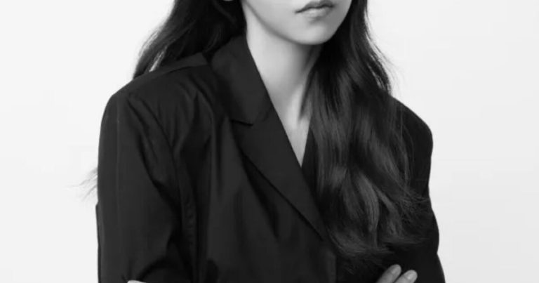 Female Idol Faces Massive Backlash For Being Friendly With One Of The “Burning Sun” Men缩略图