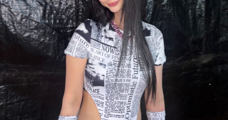 Girl Group Member Gets Honest About Having Part-Time Jobs While Being An Active Idol缩略图
