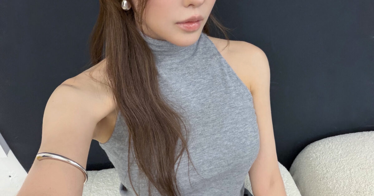Active K-Pop Idol Divulges Her Love Story And Reason For Marrying Non-Celebrity Partner缩略图