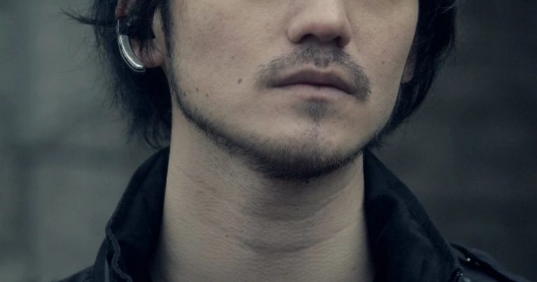 The Actor Who Quit For His Mental Health — Now He’s Cleaning Houses For A Living缩略图