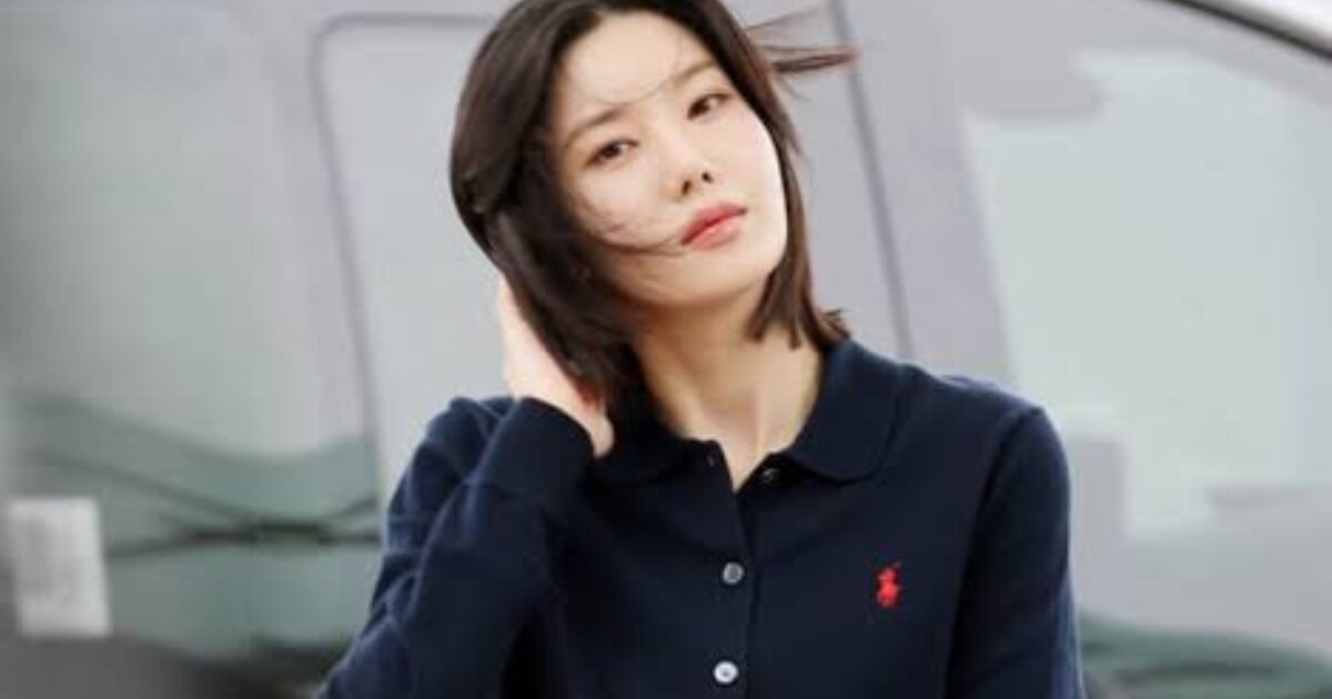 Kwon Eunbi Involved In Car Accident, Updates Fans On Her Condition缩略图