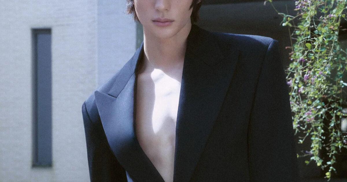 RIIZE Member Becomes The New Face Of Luxury Brand In New Magazine Cover Photos缩略图