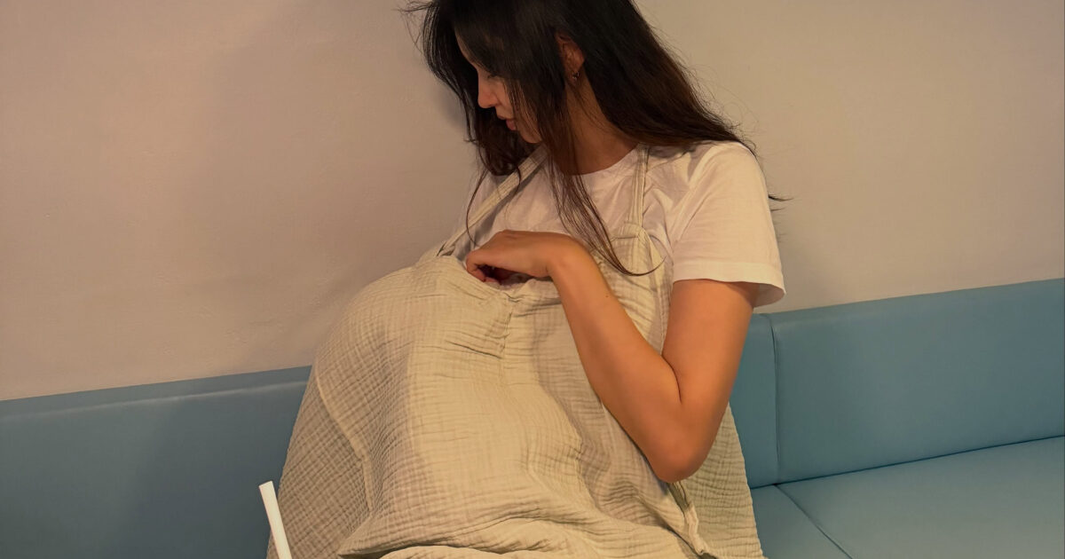 Beloved Actress Candidly Shares Her Experience Breastfeeding In Public缩略图