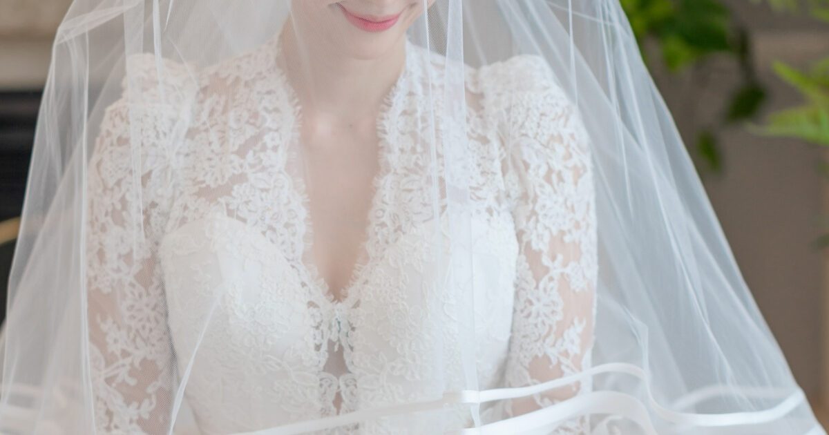 Wife Of Korean Star Gets Candid Following Wedding Held 14 Years After Birth Of First Child缩略图