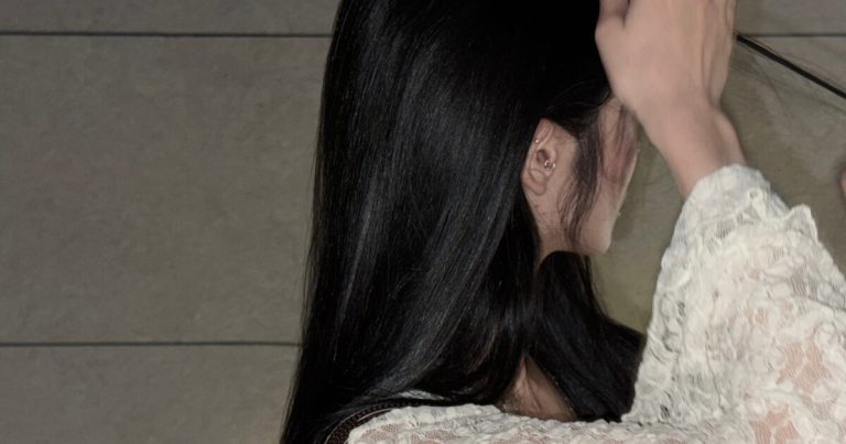 Former K-Pop Girl Group Member Admits To Living In Debt Until She Quit Being An Idol缩略图