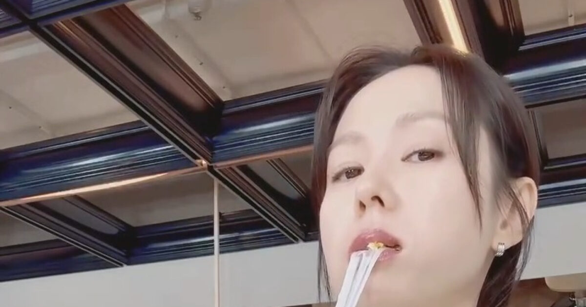 Son Ye Jin Under Fire For Her Latest Instagram Update缩略图