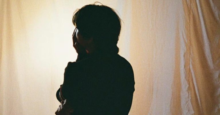 Beloved Actor’s First Dating News In 26 Years Since Debut Meets Bitter End缩略图